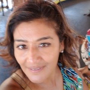 Meet your Posher, Yolanda